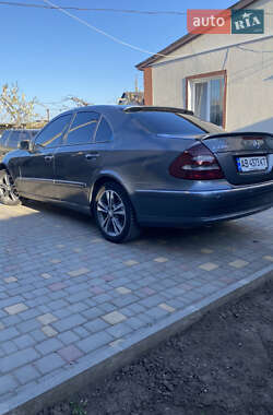 Седан Mercedes-Benz E-Class 2005 в 