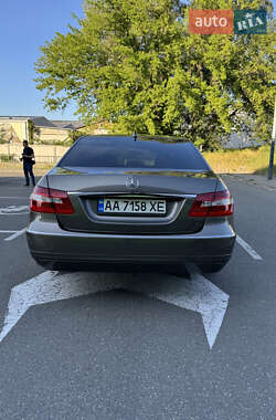 Седан Mercedes-Benz E-Class 2010 в 
