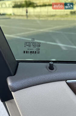 Седан Mercedes-Benz E-Class 2010 в 