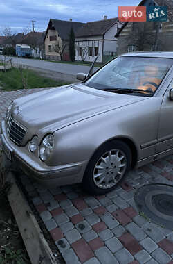 Седан Mercedes-Benz E-Class 2001 в Береговому