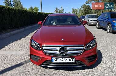 Седан Mercedes-Benz E-Class 2016 в Днепре
