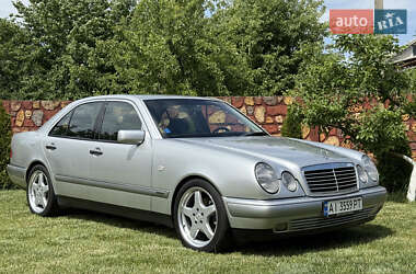 Седан Mercedes-Benz E-Class 1999 в 
