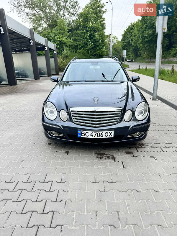 Универсал Mercedes-Benz E-Class 2008 в Львове