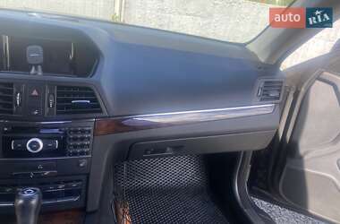 Купе Mercedes-Benz E-Class 2012 в 