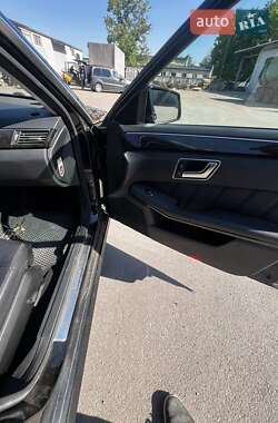 Универсал Mercedes-Benz E-Class 2011 в 