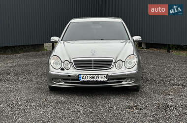 Седан Mercedes-Benz E-Class 2004 в 