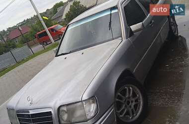 Седан Mercedes-Benz E-Class 1987 в 
