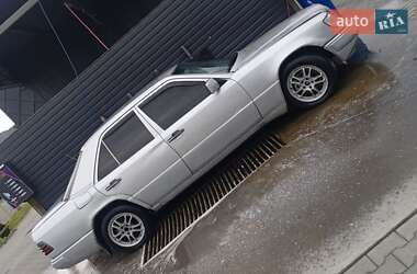 Седан Mercedes-Benz E-Class 1987 в Черновцах