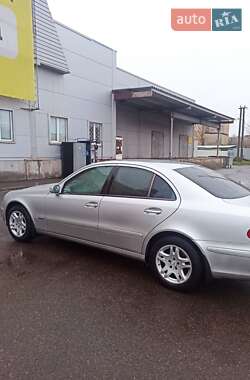 Седан Mercedes-Benz E-Class 2004 в 