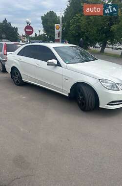 Седан Mercedes-Benz E-Class 2011 в Виннице