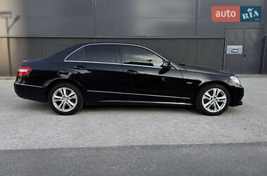 Седан Mercedes-Benz E-Class 2009 в 