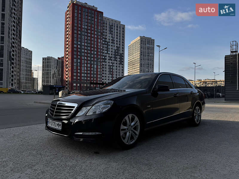 Седан Mercedes-Benz E-Class 2009 в Запорожье