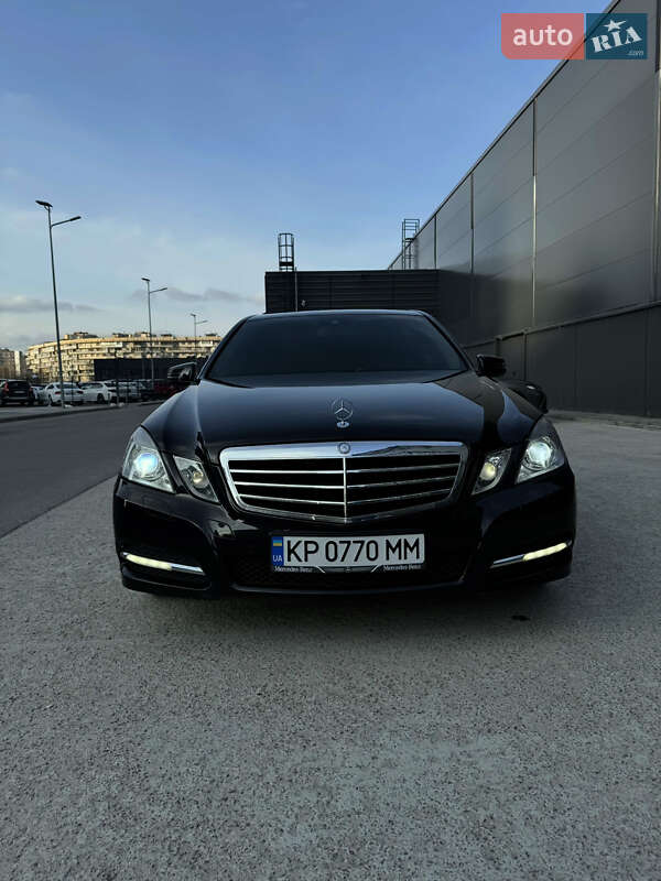 Mercedes-Benz E-Class 2009