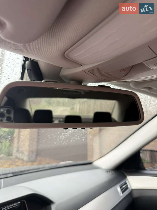 Седан Mercedes-Benz E-Class 2015 в Кагарлику