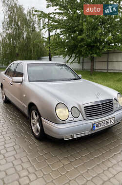 Седан Mercedes-Benz E-Class 1997 в 