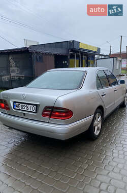 Седан Mercedes-Benz E-Class 1997 в 