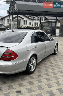 Седан Mercedes-Benz E-Class 2003 в 