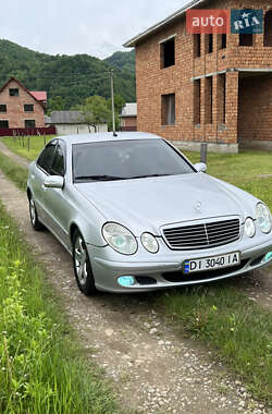 Седан Mercedes-Benz E-Class 2002 в 