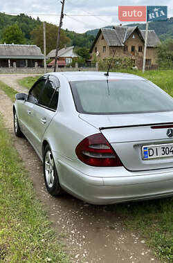 Седан Mercedes-Benz E-Class 2002 в 