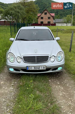 Седан Mercedes-Benz E-Class 2002 в 