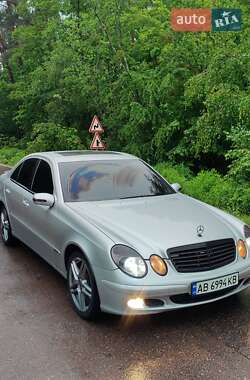 Седан Mercedes-Benz E-Class 2003 в 