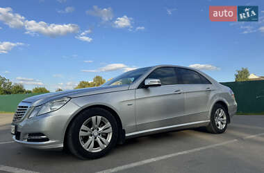 Седан Mercedes-Benz E-Class 2012 в Ивано-Франковске