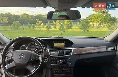 Седан Mercedes-Benz E-Class 2012 в 