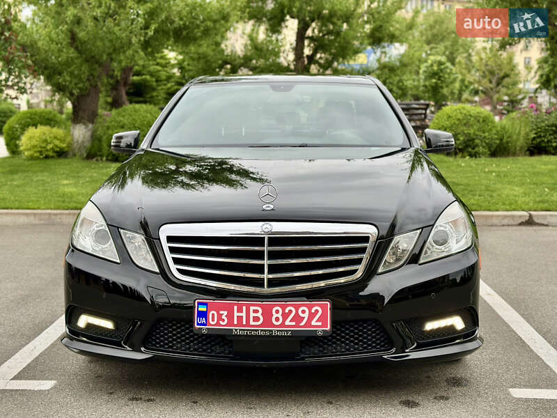 Седан Mercedes-Benz E-Class 2011 в Києві