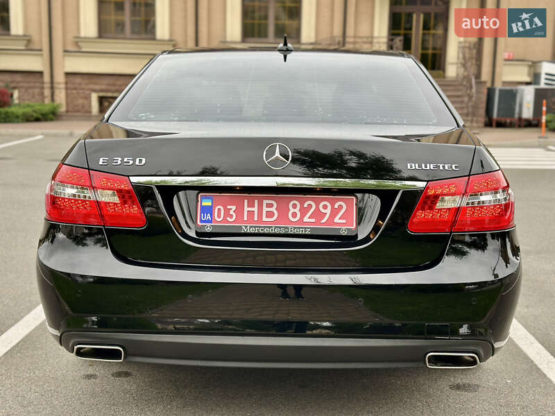 Седан Mercedes-Benz E-Class 2011 в Києві