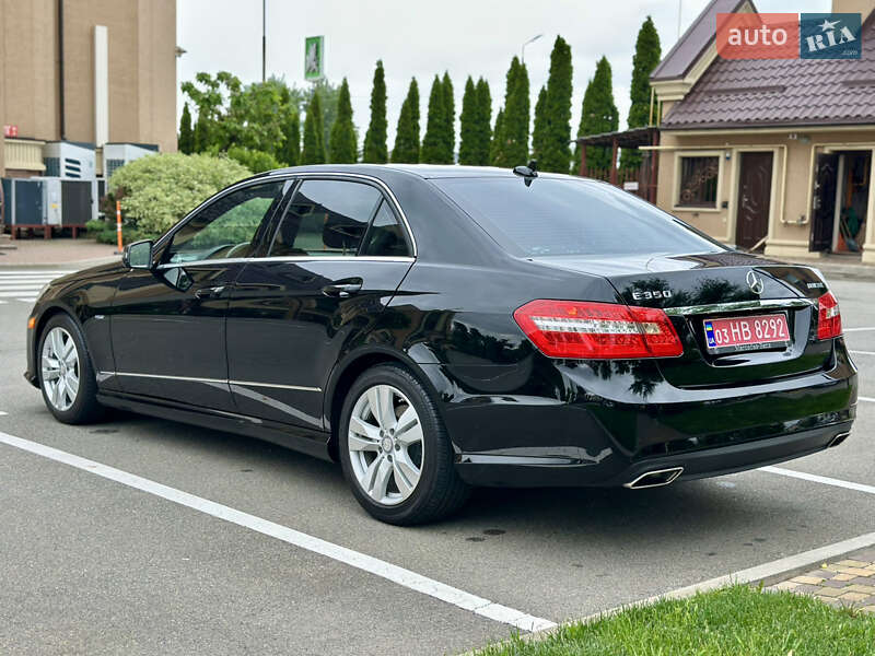 Седан Mercedes-Benz E-Class 2011 в Києві