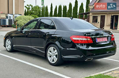 Седан Mercedes-Benz E-Class 2011 в 