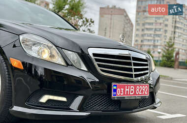 Седан Mercedes-Benz E-Class 2011 в 