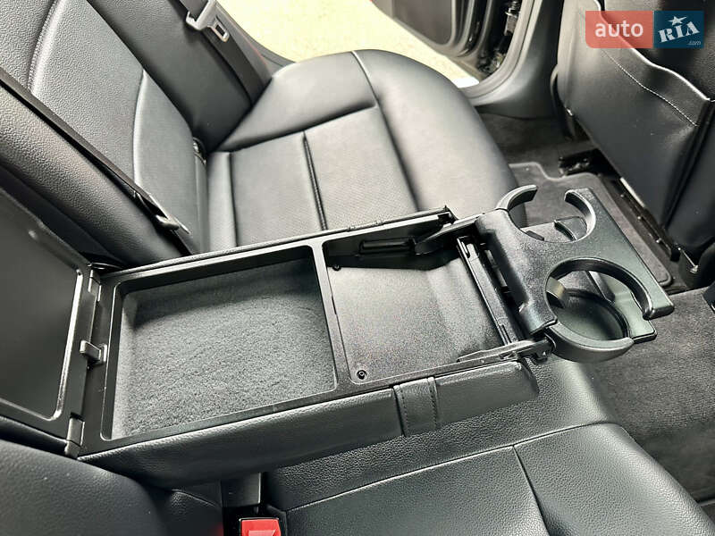 Седан Mercedes-Benz E-Class 2011 в Києві