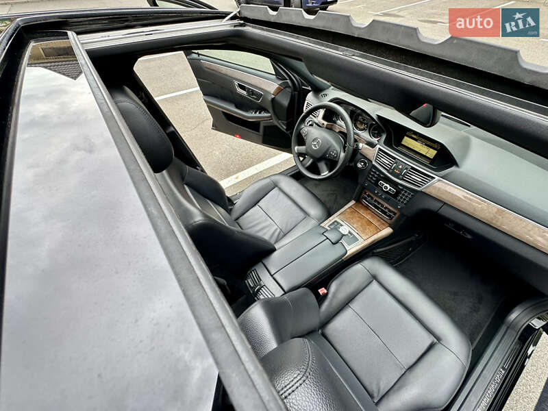 Седан Mercedes-Benz E-Class 2011 в Києві