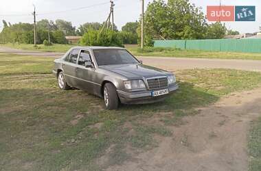 Седан Mercedes-Benz E-Class 1991 в Новониколаевке