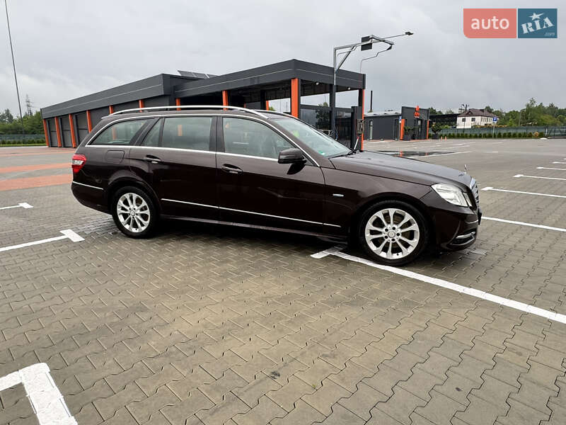 Универсал Mercedes-Benz E-Class 2011 в Виннице