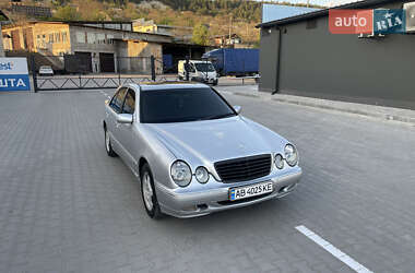 Седан Mercedes-Benz E-Class 2001 в 