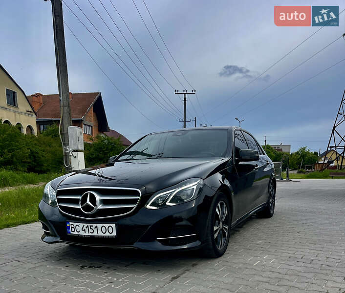 Седан Mercedes-Benz E-Class 2015 в Львове