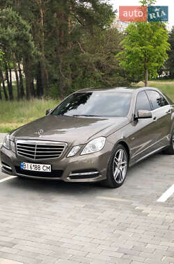 Седан Mercedes-Benz E-Class 2011 в 