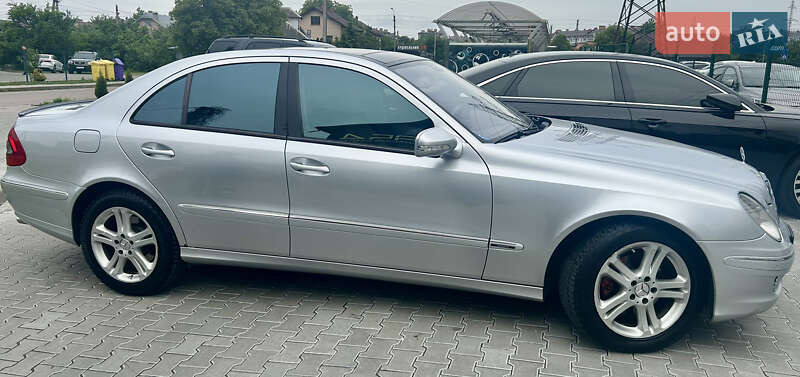 Седан Mercedes-Benz E-Class 2008 в Івано-Франківську