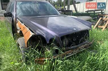 Седан Mercedes-Benz E-Class 1998 в Гостомеле
