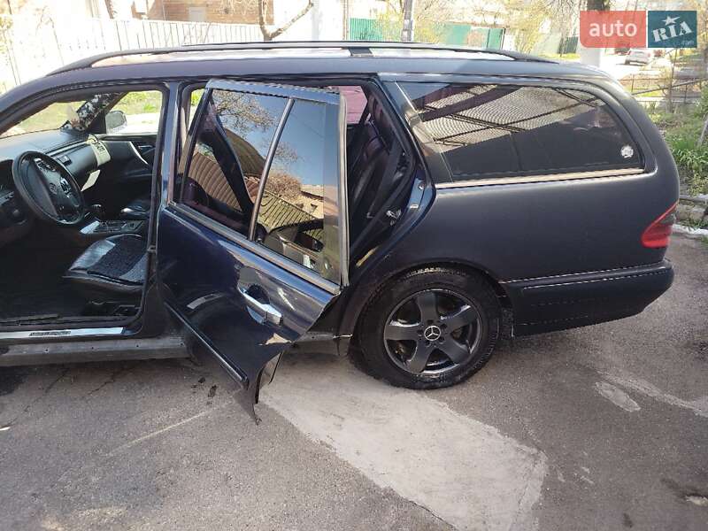 Универсал Mercedes-Benz E-Class 2000 в Киеве