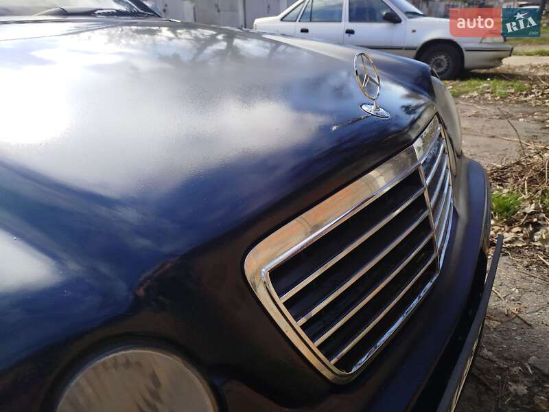 Универсал Mercedes-Benz E-Class 2000 в Киеве