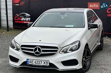 Седан Mercedes-Benz E-Class 2011 в Днепре