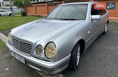 Седан Mercedes-Benz E-Class 1999 в 