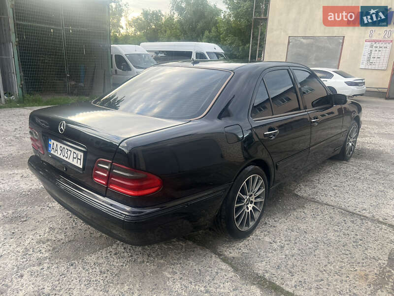 Седан Mercedes-Benz E-Class 1999 в Білій Церкві
