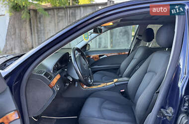 Седан Mercedes-Benz E-Class 2002 в 