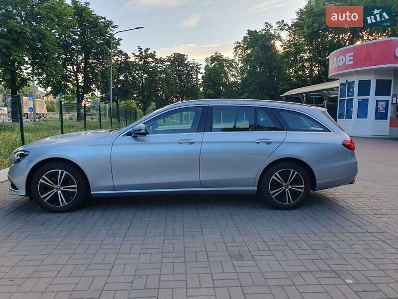 Универсал Mercedes-Benz E-Class 2021 в Киеве