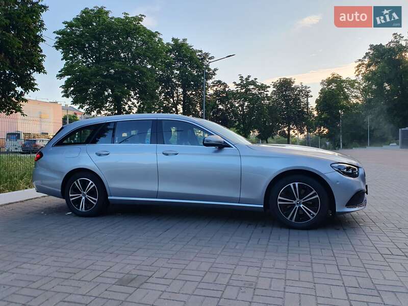 Универсал Mercedes-Benz E-Class 2021 в Киеве
