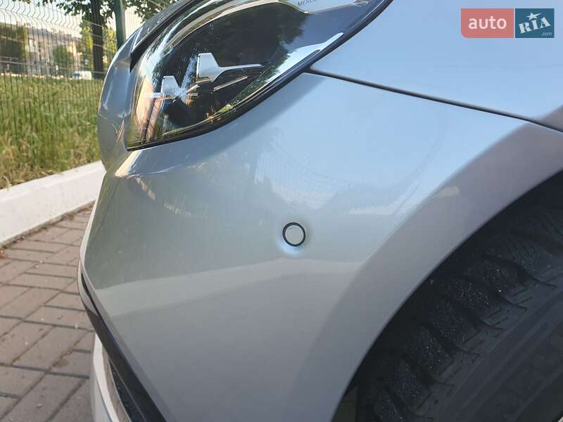 Универсал Mercedes-Benz E-Class 2021 в Киеве